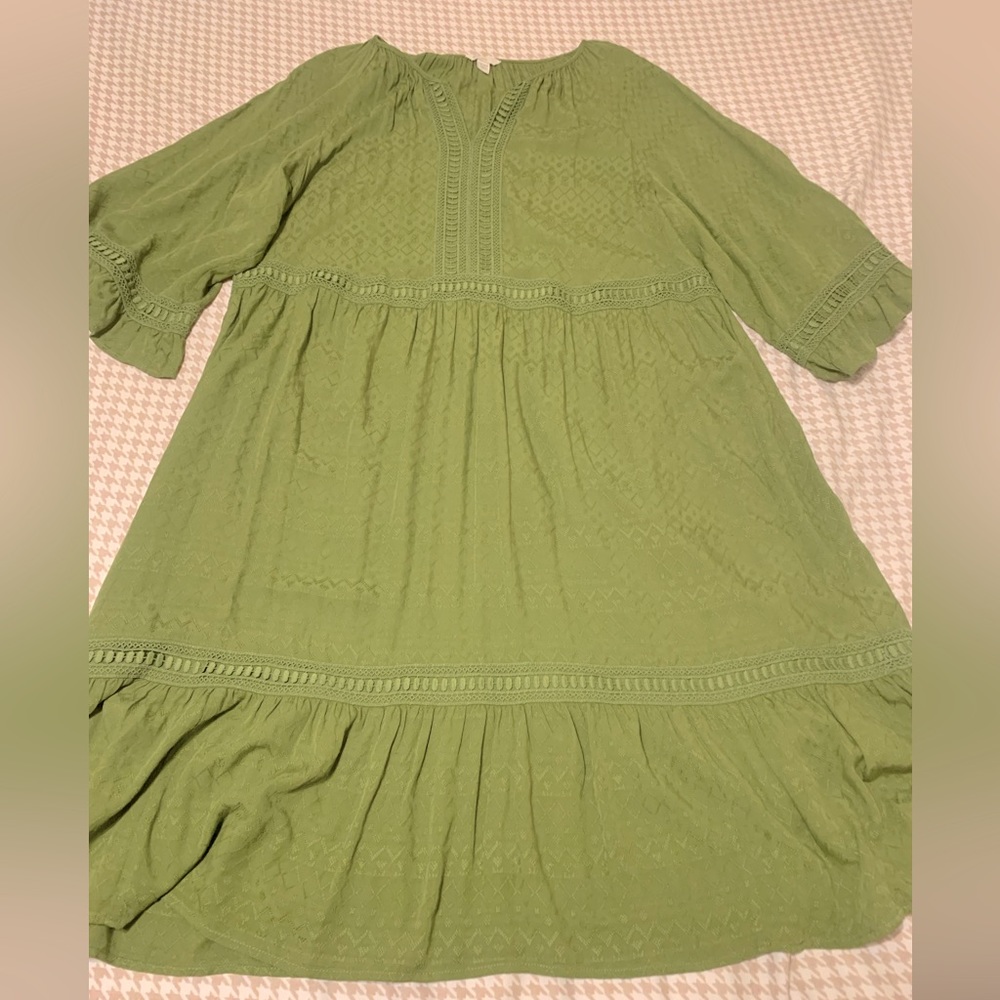 Cato cute green prairie dress. Midi length. Like new condition. 14/16.